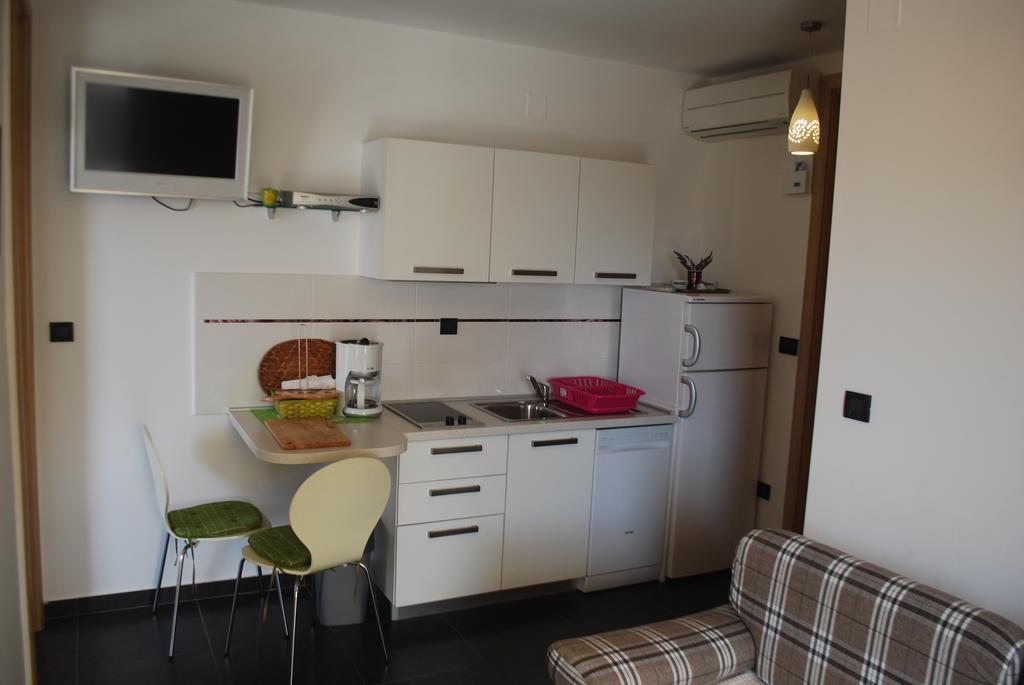 Apartments Villa Lili Lovetovo Vodice Extérieur photo